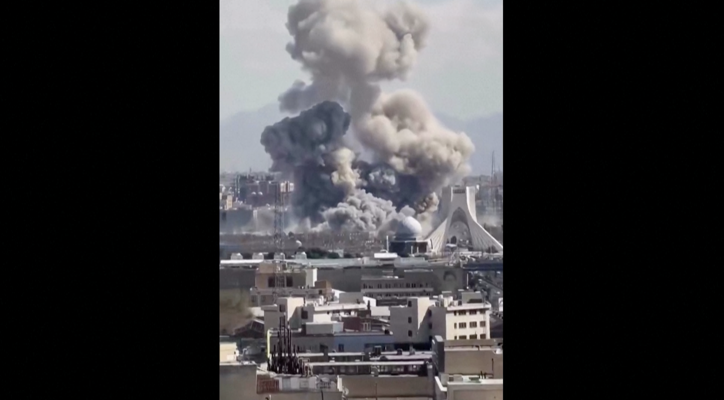 Explosions near Azadi Tower — video thumbnail, Mar 6