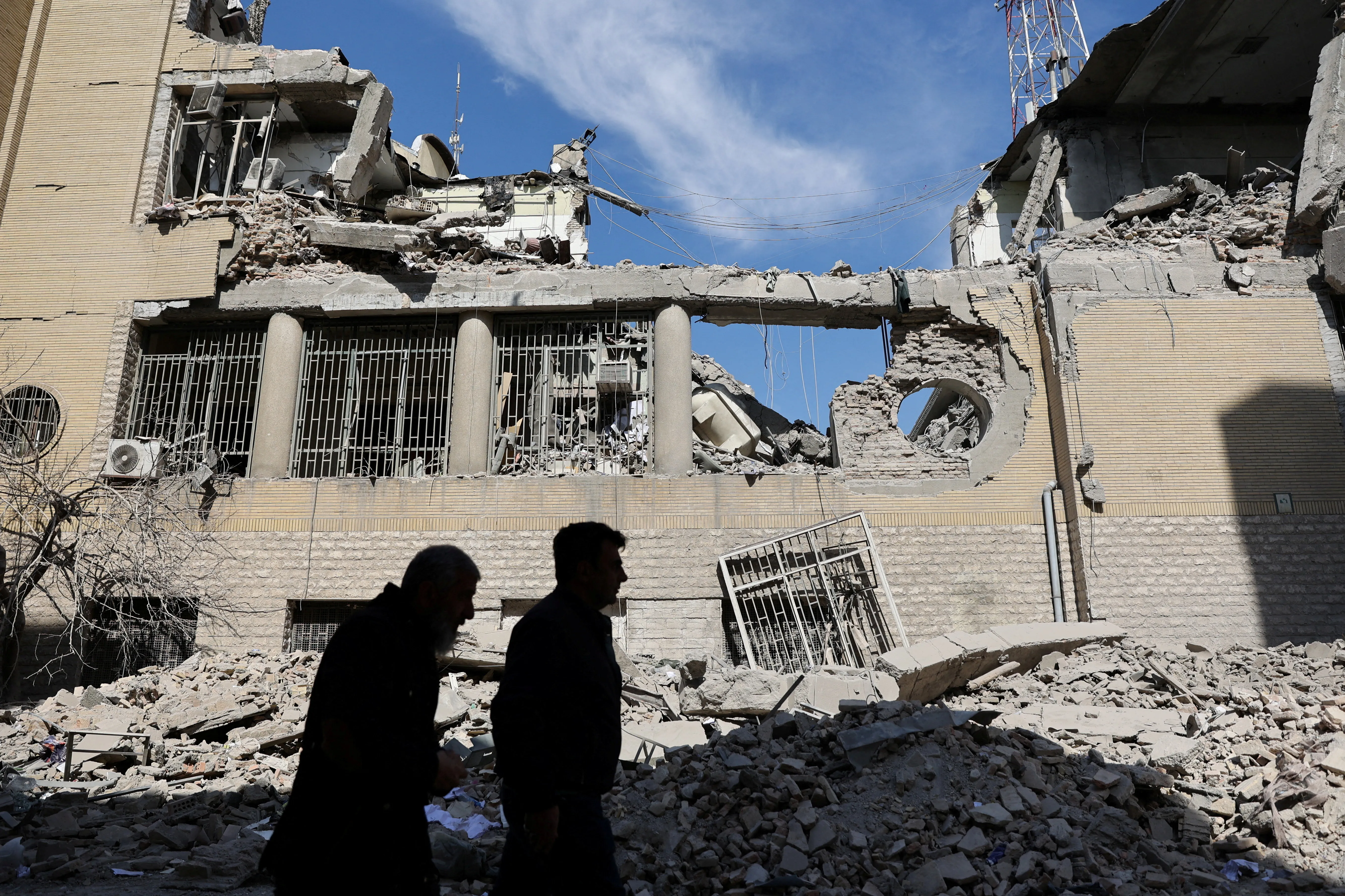 Velenjak district, northern Tehran — MOIS safe house struck by Israeli F-35I; MOIS Director Kazemi and 11 others killed; Iran's intelligence chain of command broken