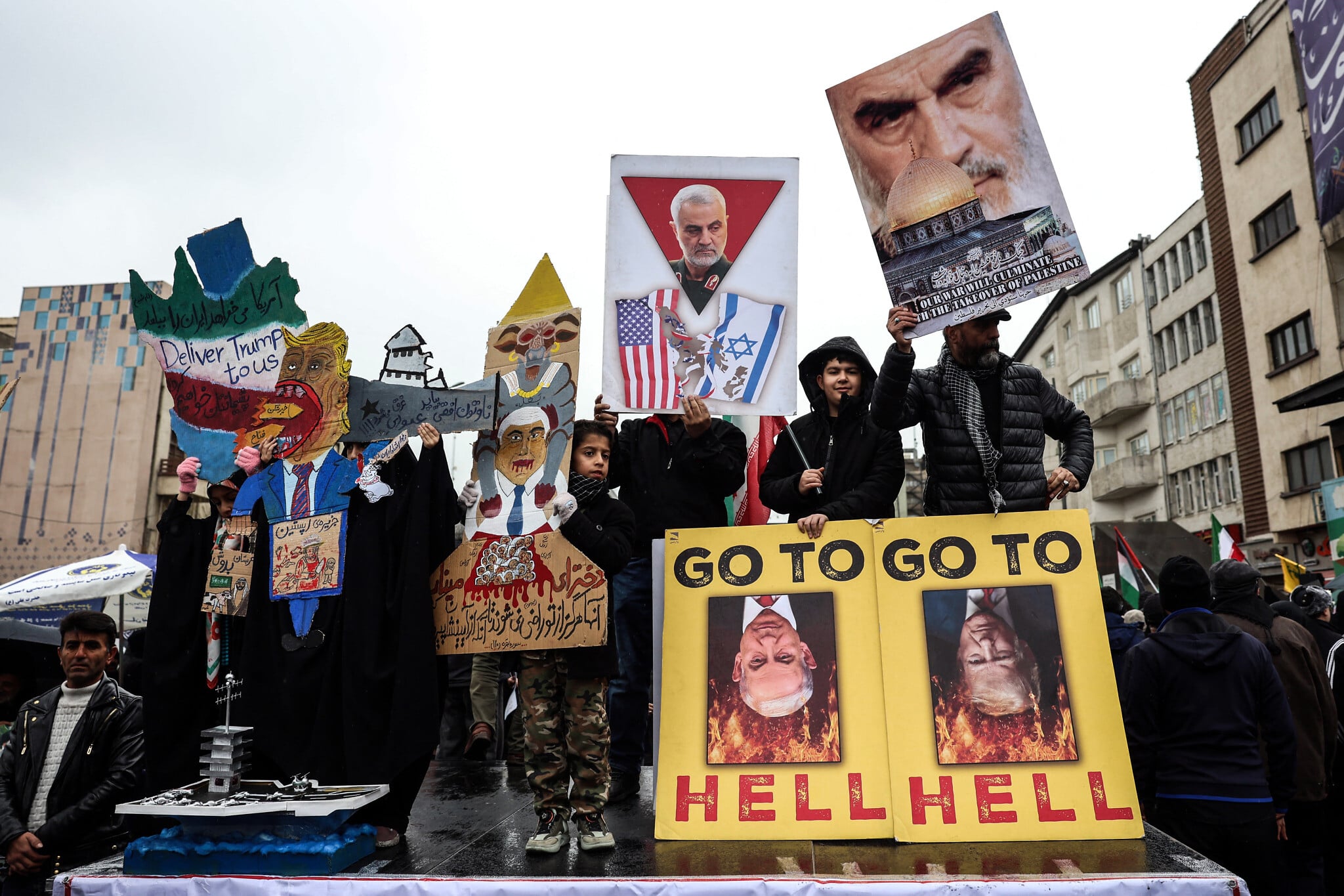 Explosion rocks Tehran's Quds Day state rally at Ferdowsi Square — IDF warning issued minutes before blast, March 13